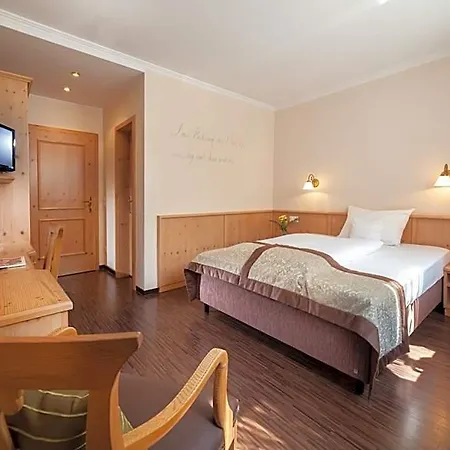 Hotel Eschenhof 3*